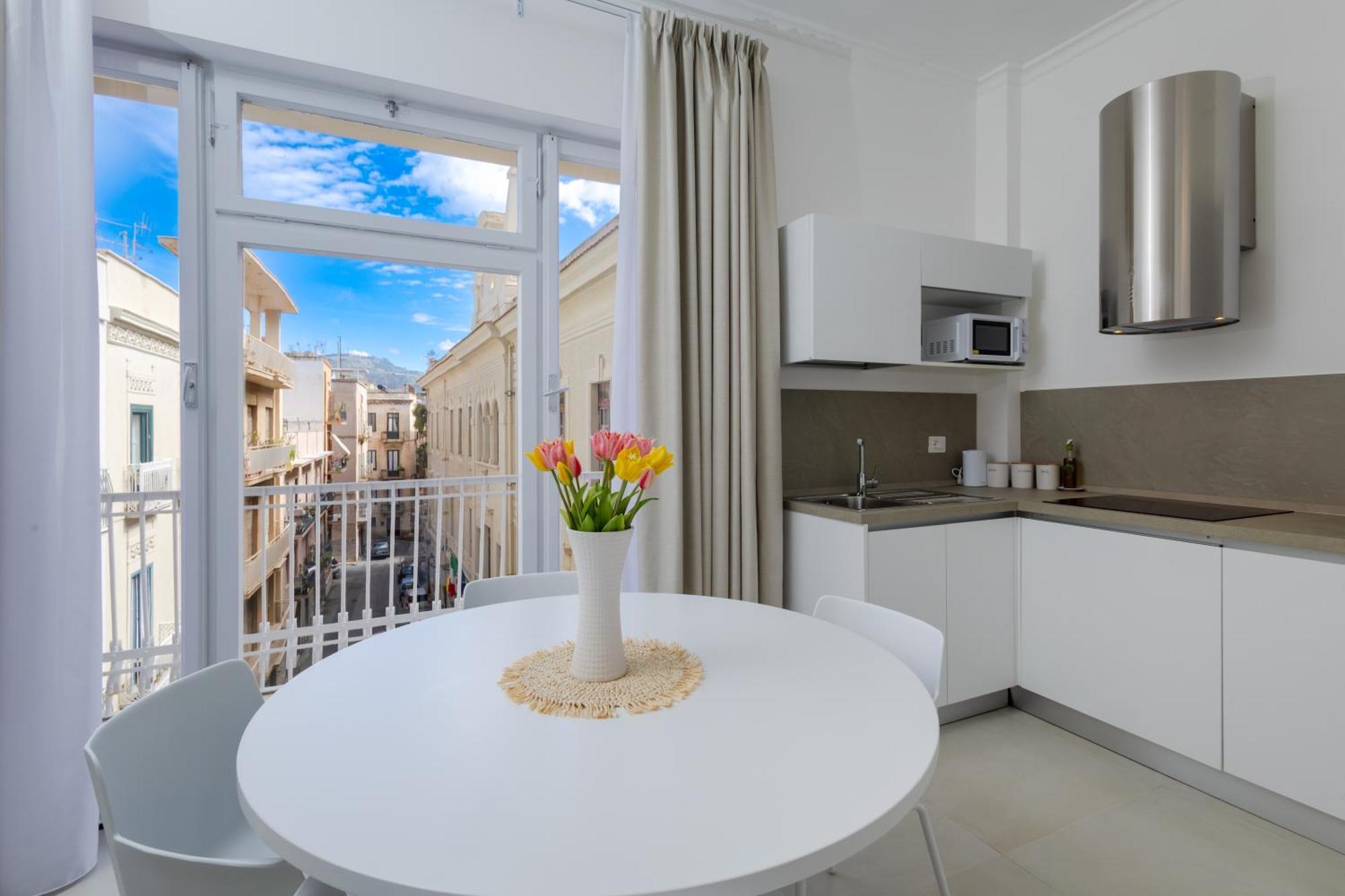 Adamas Apartment , Rooms And Suite Trapani Zewnętrze zdjęcie